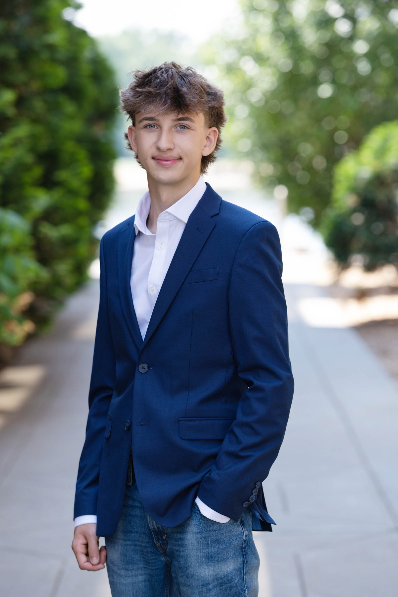 High school senior during an outdoor senior portrait session.